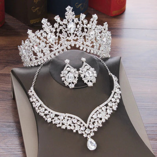 Gorgeous Crystal Bridal Jewelry Set for Weddings