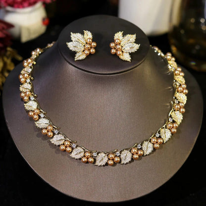 Elegant Pearl Choker Necklace with Zirconia Grapes