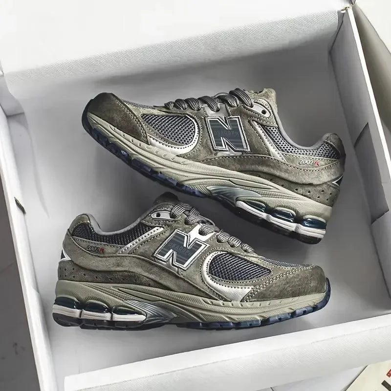 Trendy Unisex Sports Sneakers for Outdoor Running