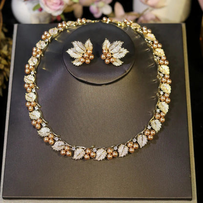 Elegant Pearl Choker Necklace with Zirconia Grapes