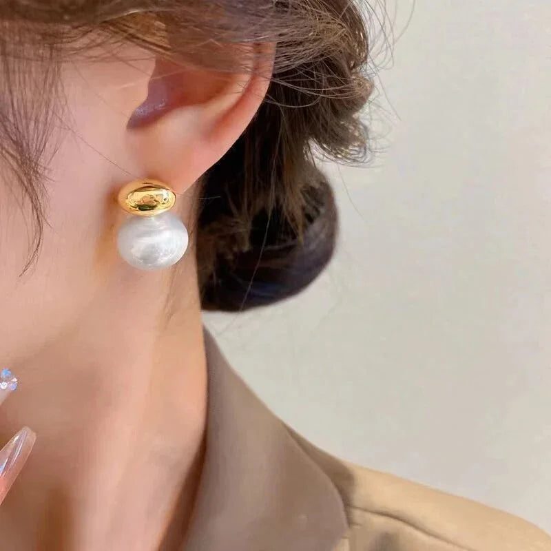Elegant Gold Pearl Earrings for Women