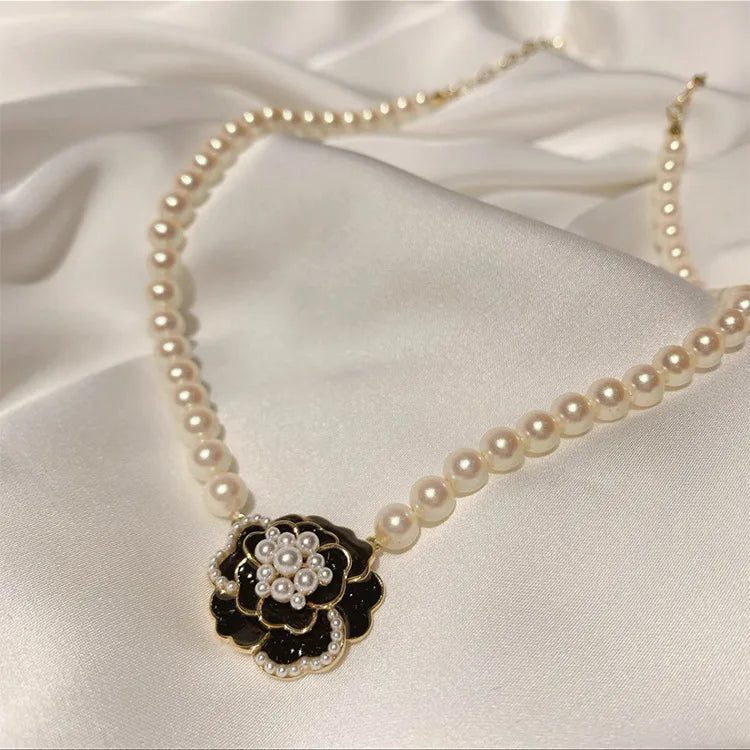 2024 Women's Pearl Choker Necklace Fashion Jewelry