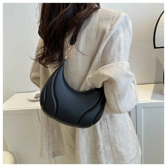 High-Quality Retro Leather Crossbody Saddle Bag