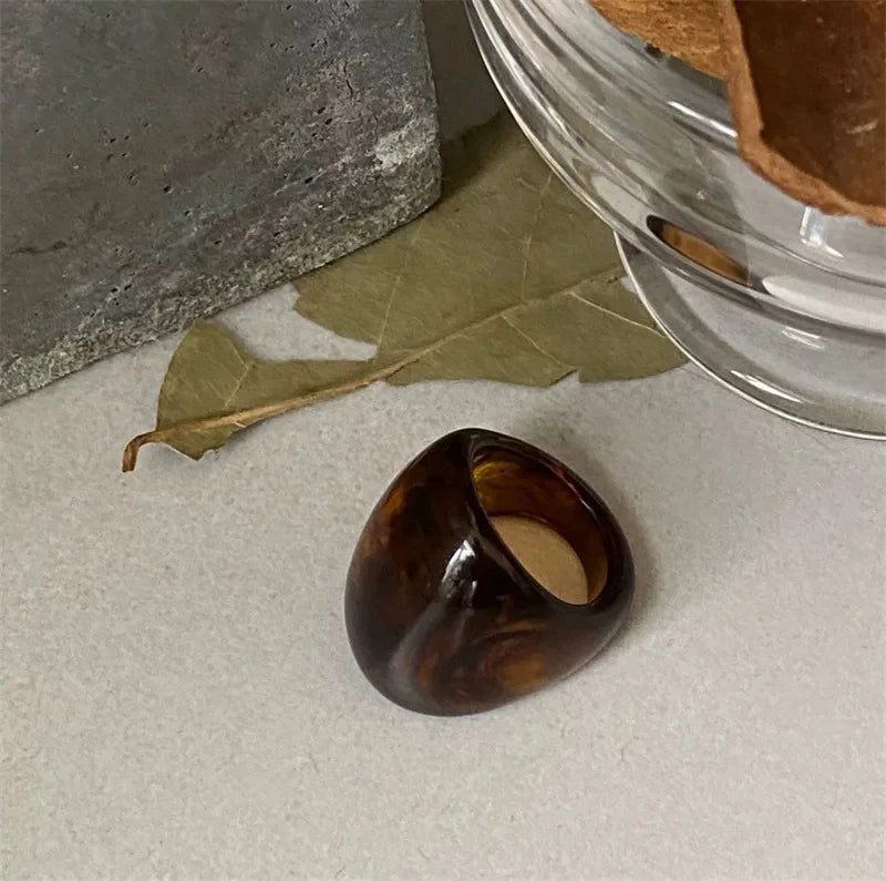 Trendy Large Amber Resin Geometric Rings