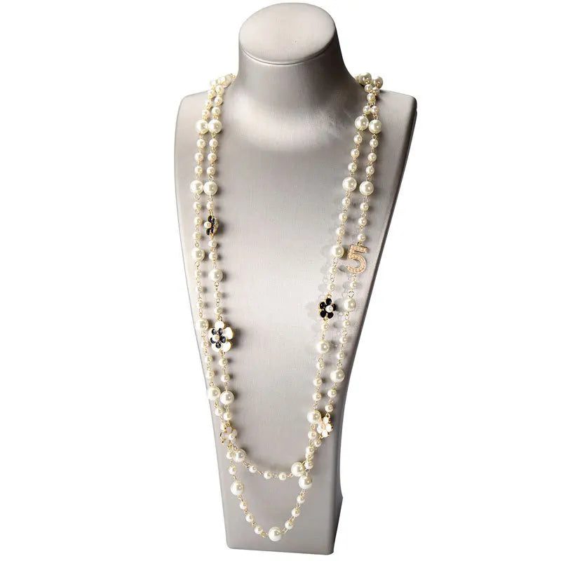 Elegant Vintage Camellia Pearl Long Necklace