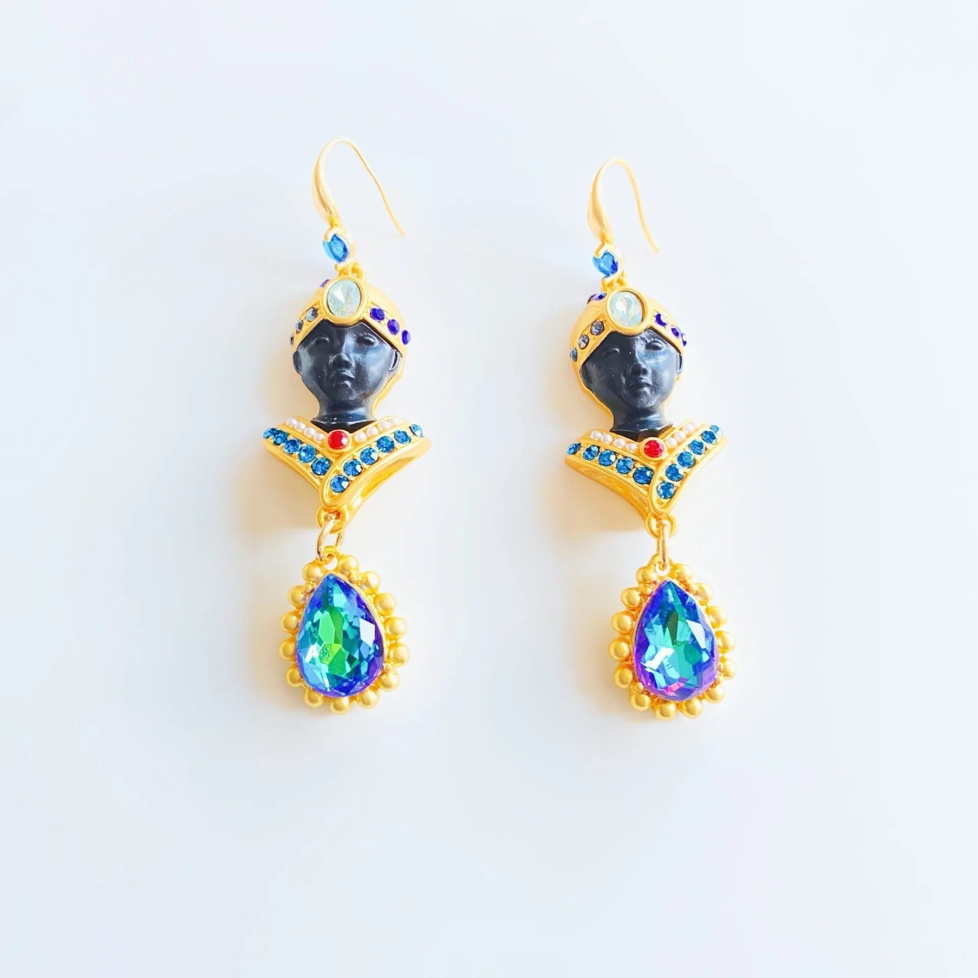 Elegant Vintage Blue Crystal Western Earrings