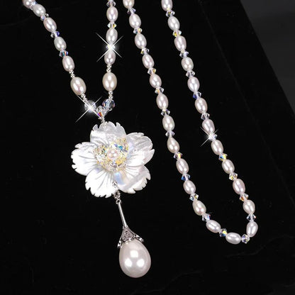 Elegant Vintage Camellia Pearl Long Necklace