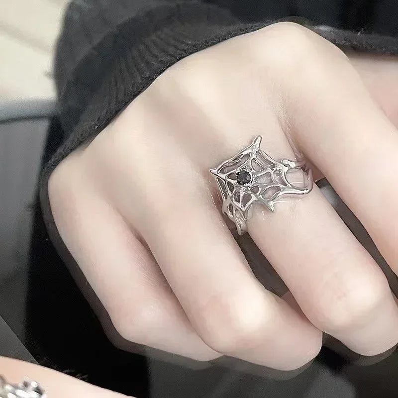 Gothic Black Spider Rings for Women Jewelry