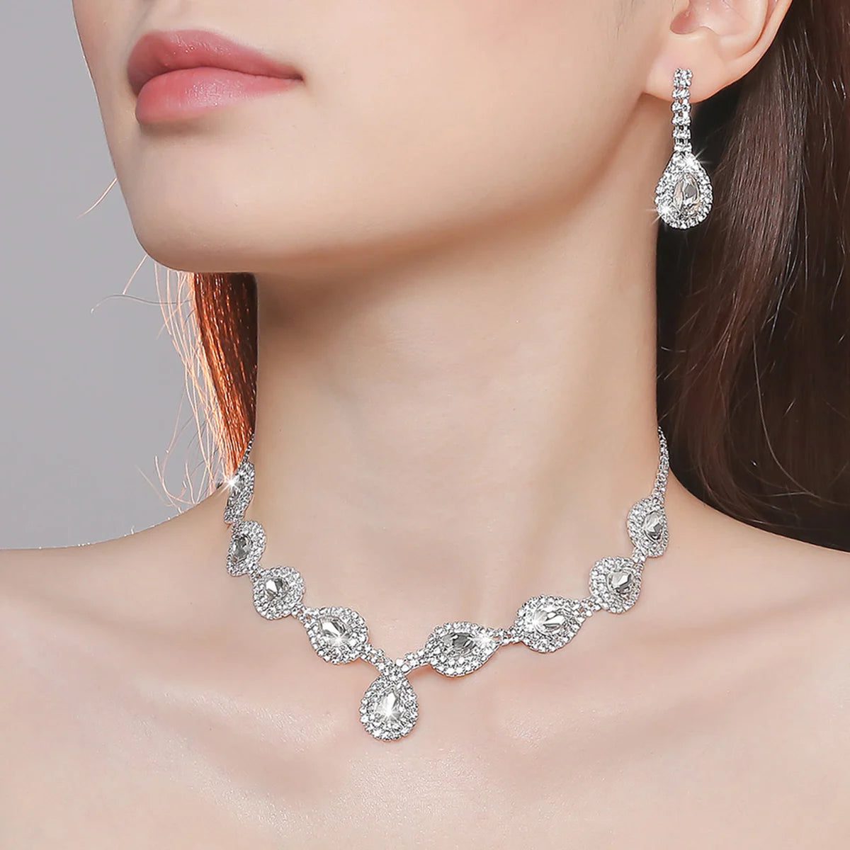 Elegant Bridal Crystal Necklace and Earrings Set