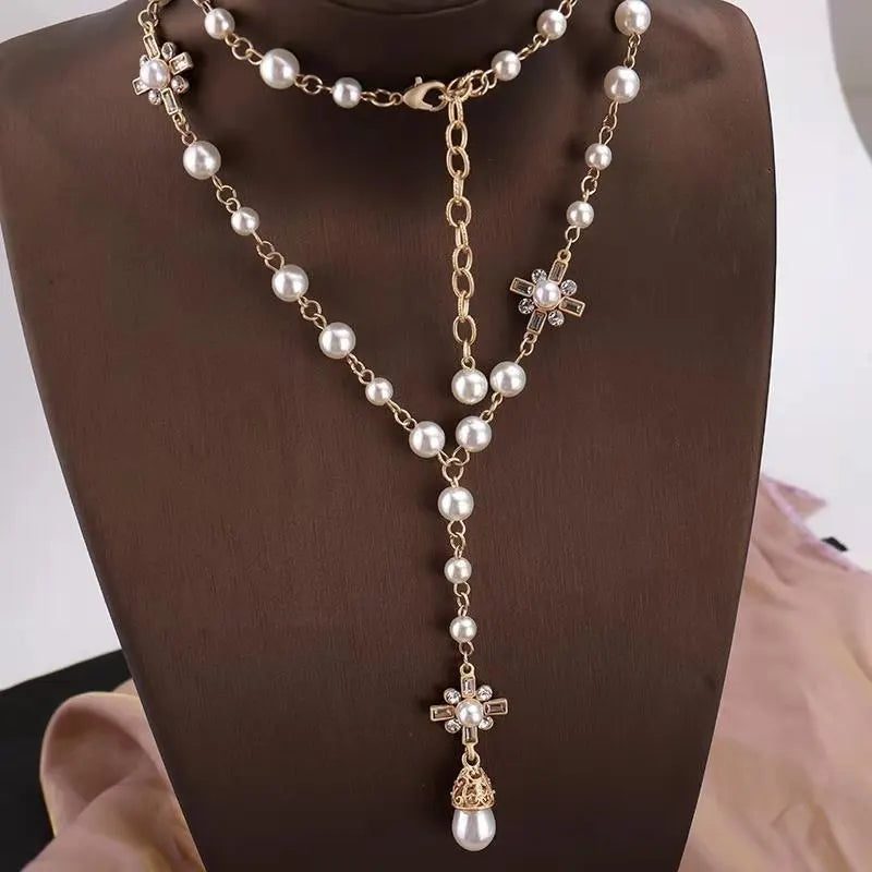 Elegant Vintage Camellia Pearl Long Necklace