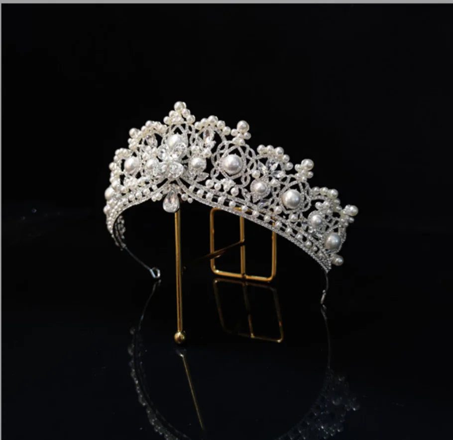 Elegant Pearl Tiaras and Crowns for Weddings