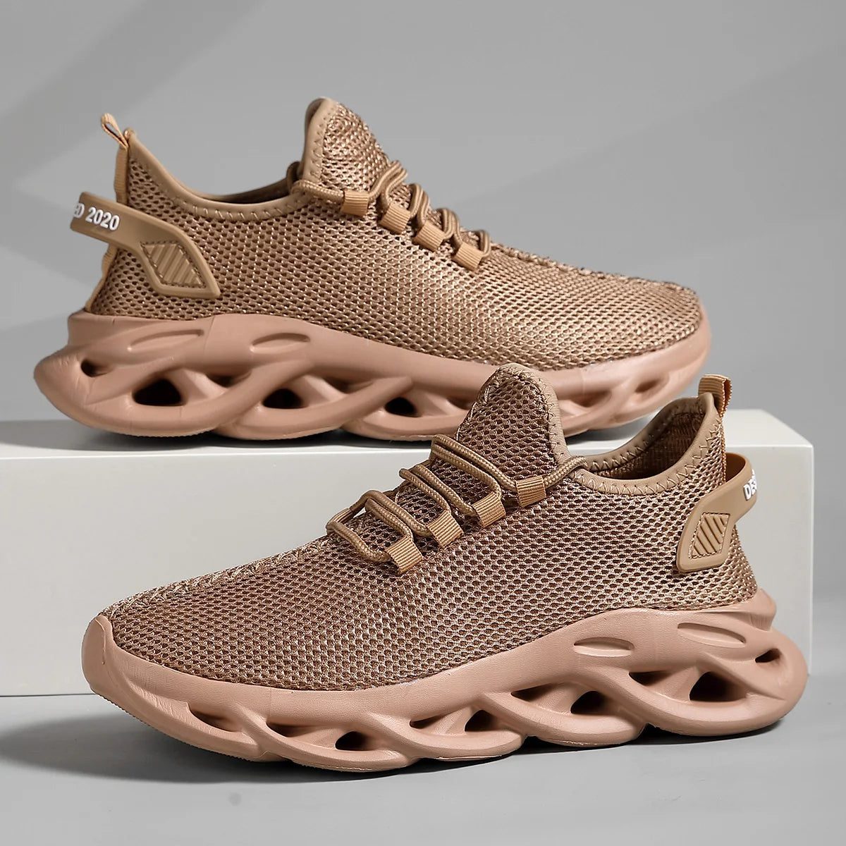 Men's Breathable Black Jogging Sneakers for Sports