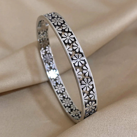 Waterproof Daisy Flower Stainless Steel Bangle