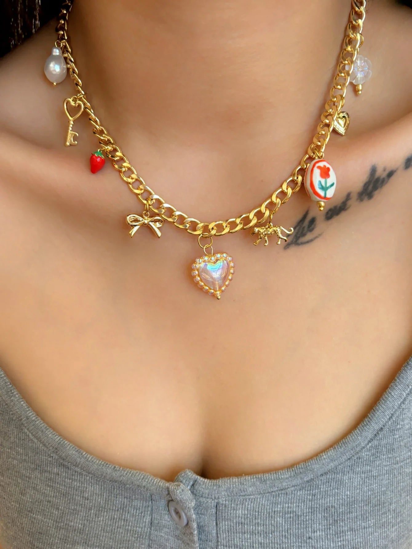 Elegant Tulip Pearl Pendant Necklace for Women