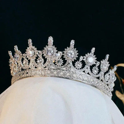 Elegant Bridal Hair Jewelry Tiaras and Crowns