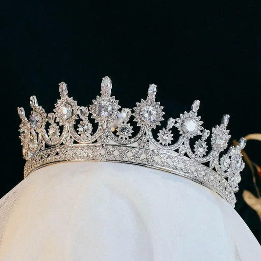 Elegant Bridal Hair Jewelry Tiaras and Crowns