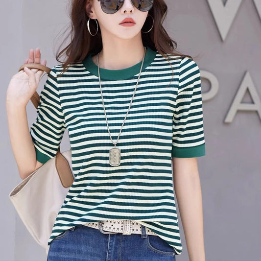 Women's Striped T-Shirt: Casual Summer Fashion