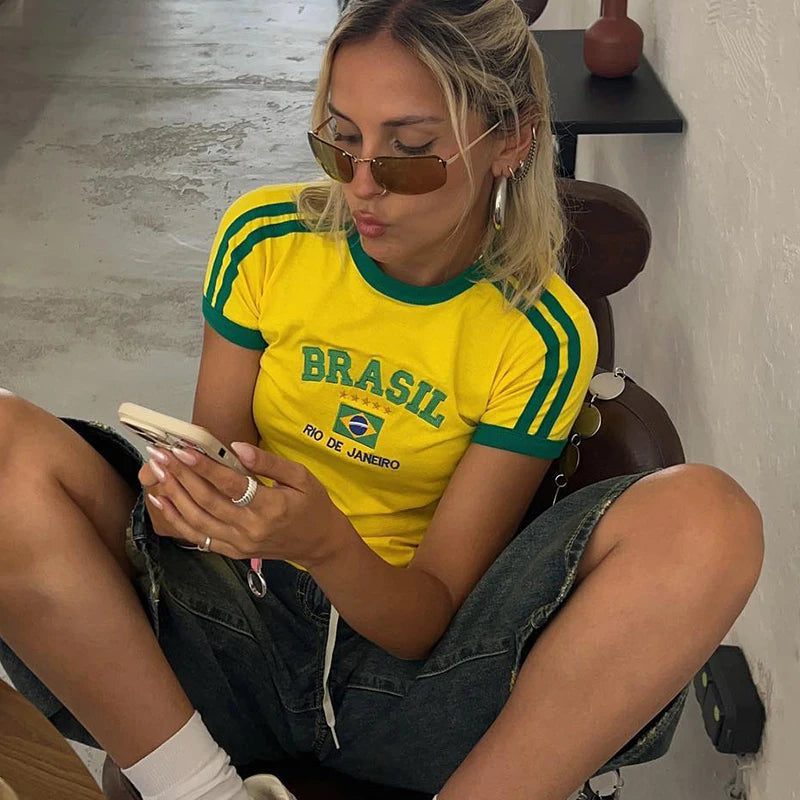2023 Women's Cropped T-Shirt: Brazil 90's Style