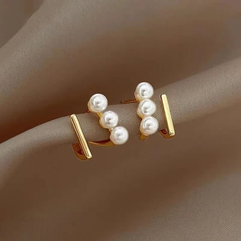 2024 Vintage Irregular Pearl Stud Earrings