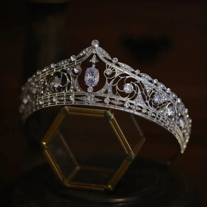 Elegant Bridal Hair Jewelry Tiaras and Crowns