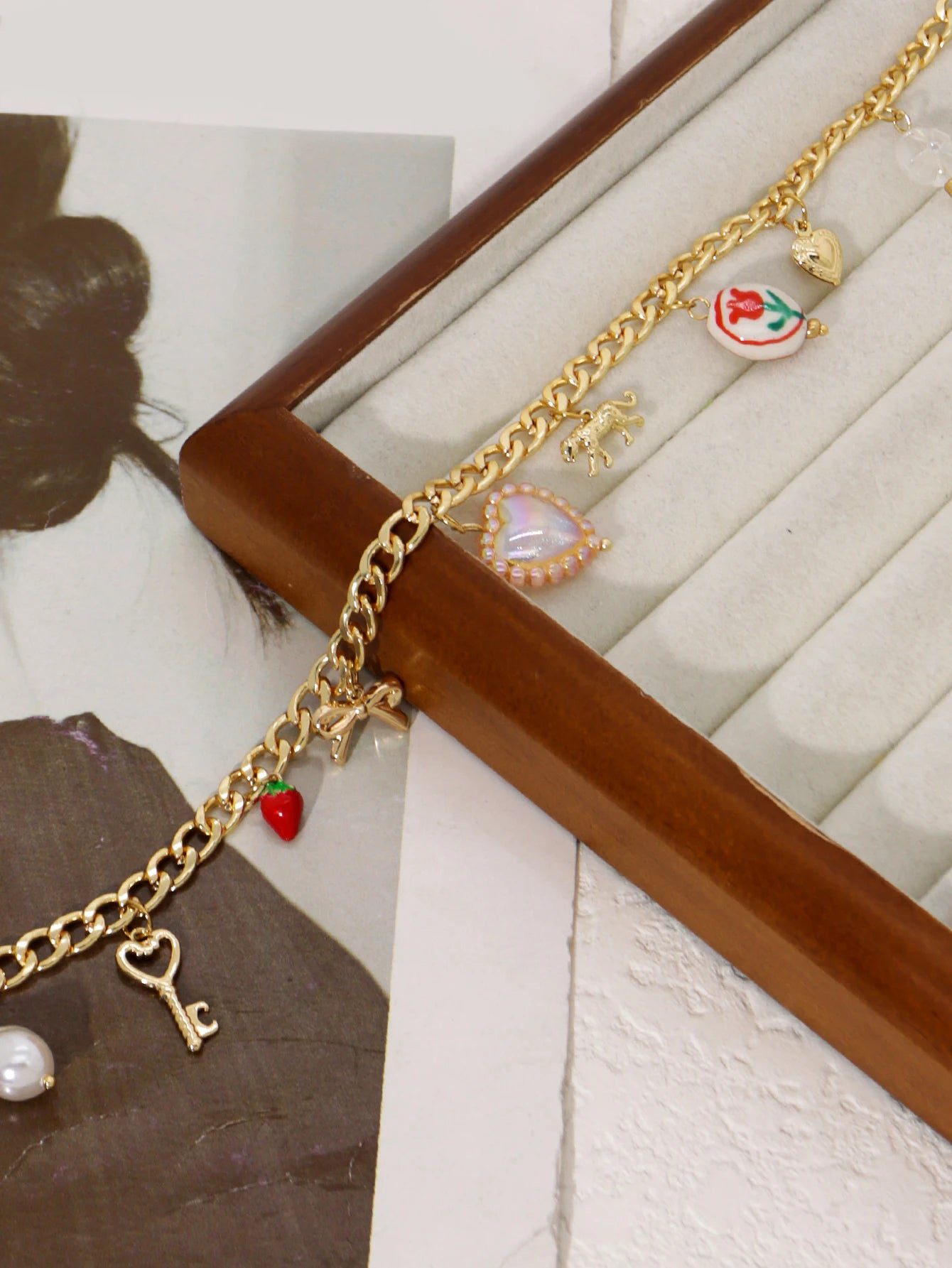 Elegant Tulip Pearl Pendant Necklace for Women