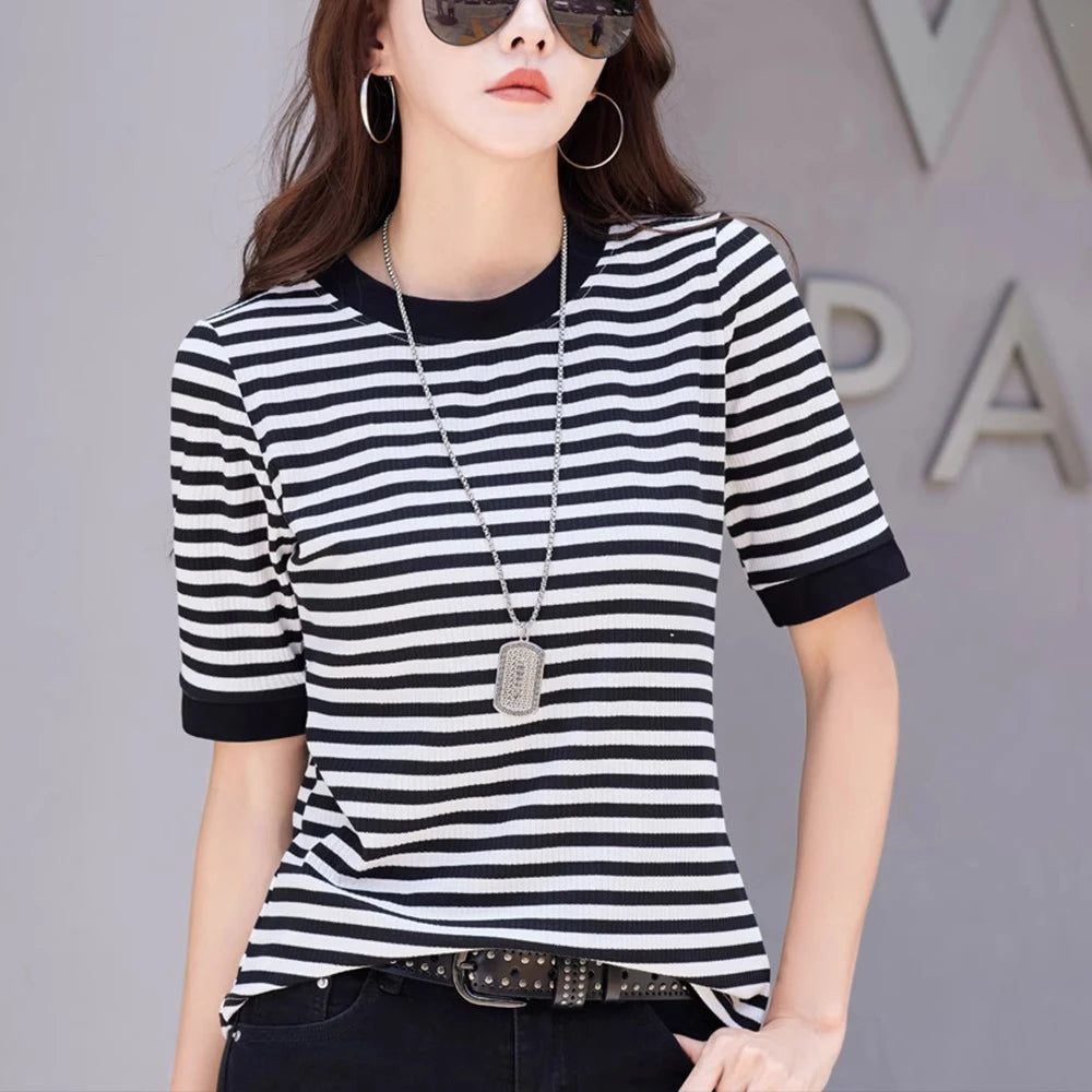 Women's Striped T-Shirt: Casual Summer Fashion