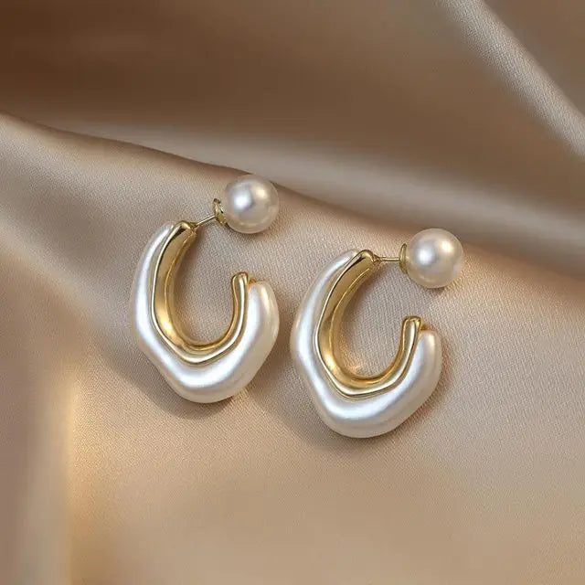 Trendy C-Shaped Pearl Hoop Earrings for Women
