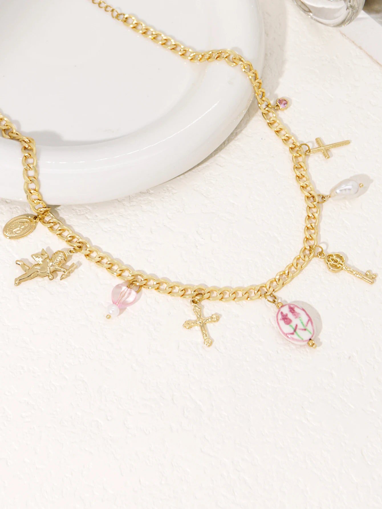 Elegant Tulip Pearl Pendant Necklace for Women