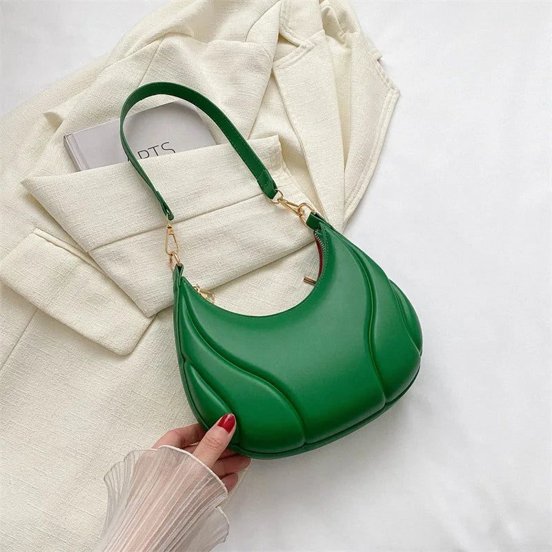 High-Quality Retro Leather Crossbody Saddle Bag