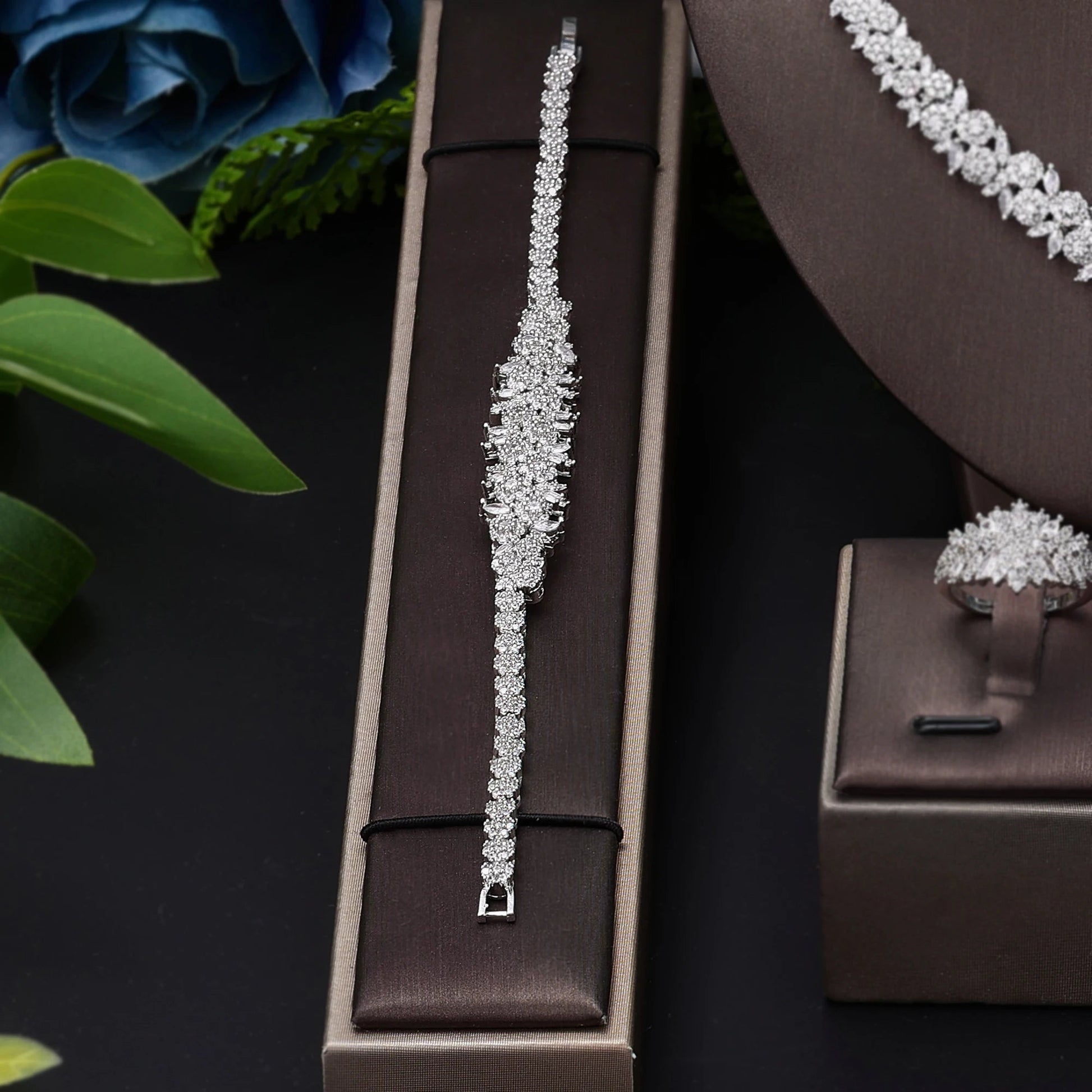 Luxury Wedding Jewelry Set: 4 Pieces