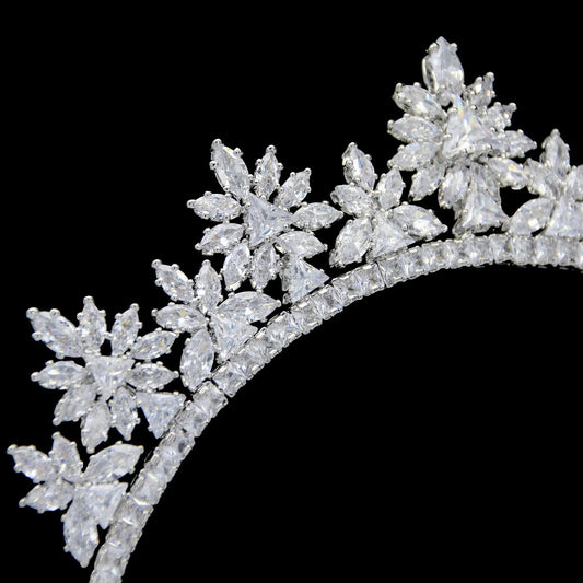 Elegant Silver Zircon Tiara for Brides