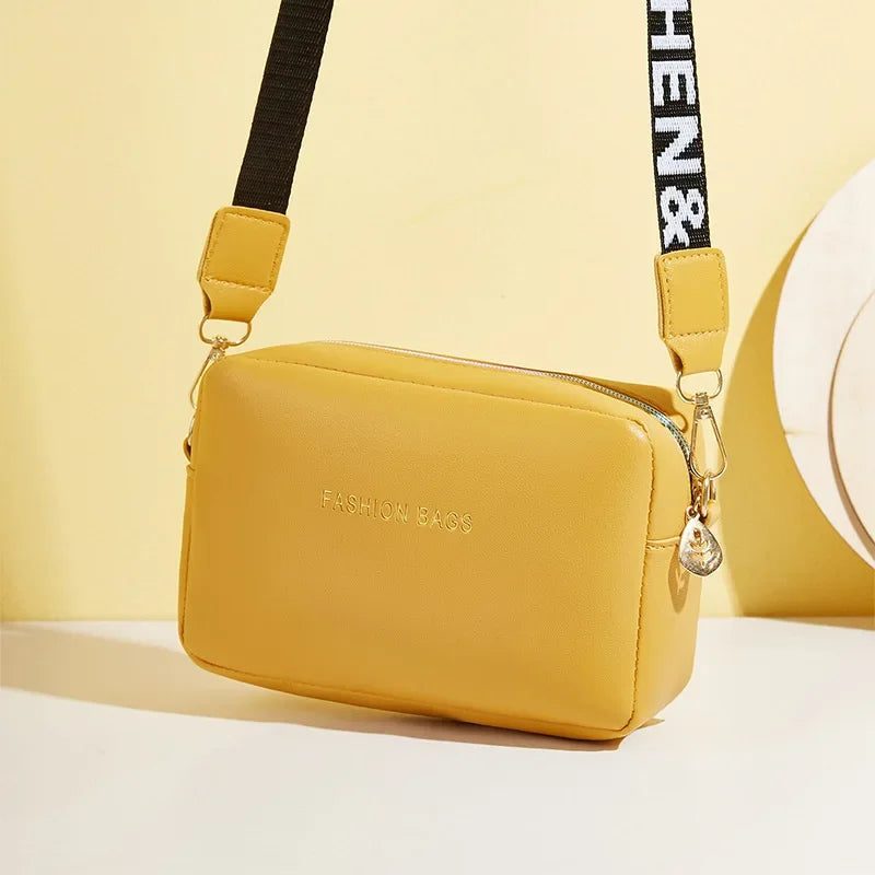 Stylish Women's Crossbody Handbag with Wide Strap