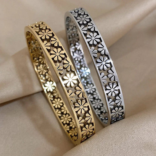 Waterproof Daisy Flower Stainless Steel Bangle