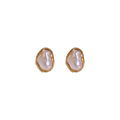 2024 Vintage Irregular Pearl Stud Earrings