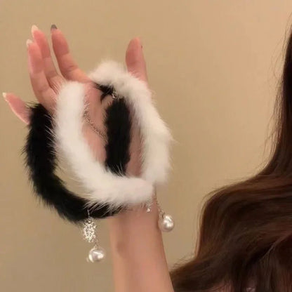 Elegant Pearl Choker with Crystal Tassels