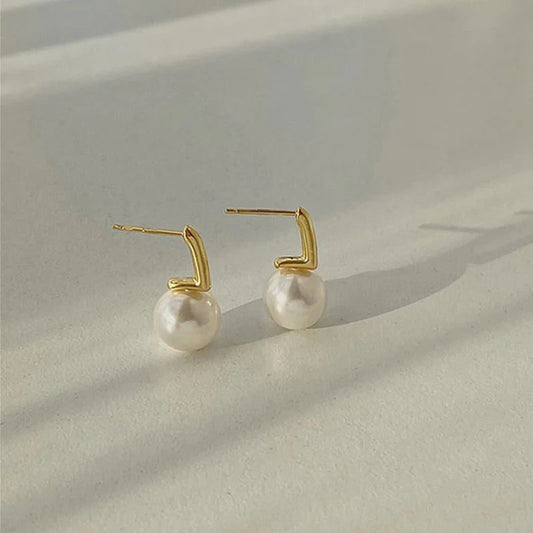 Elegant Vintage Pearl Drop Earrings for Weddings