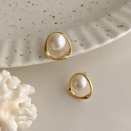Elegant Gold Pearl Earrings for Women