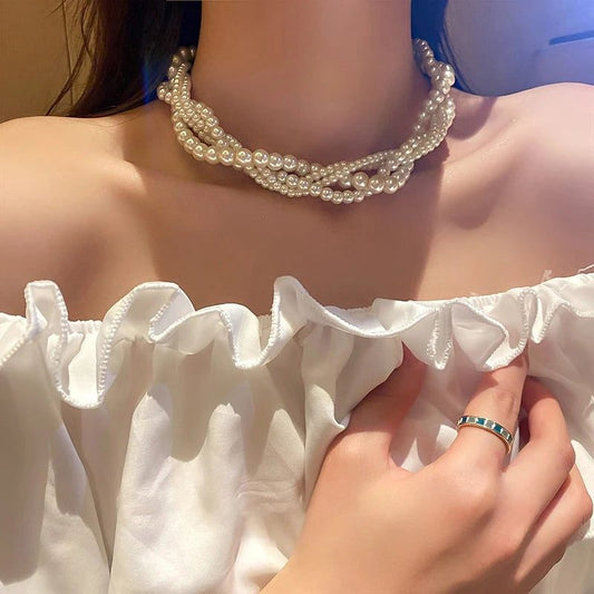 Elegant Pearl Choker Necklace for Brides