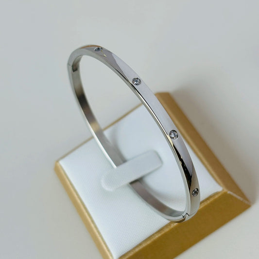 Waterproof Zircon Inlaid Bracelets for Elegance