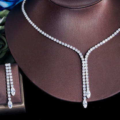 Shiny Cubic Zirconia Dangle Earrings Necklace Set