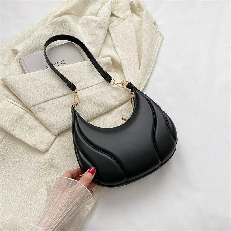 High-Quality Retro Leather Crossbody Saddle Bag