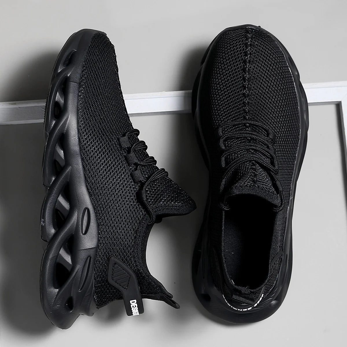 Men's Breathable Black Jogging Sneakers for Sports