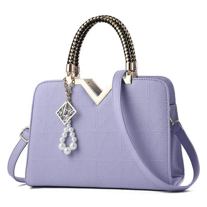 Trendy Women's Crossbody Handbag for Autumn 2024