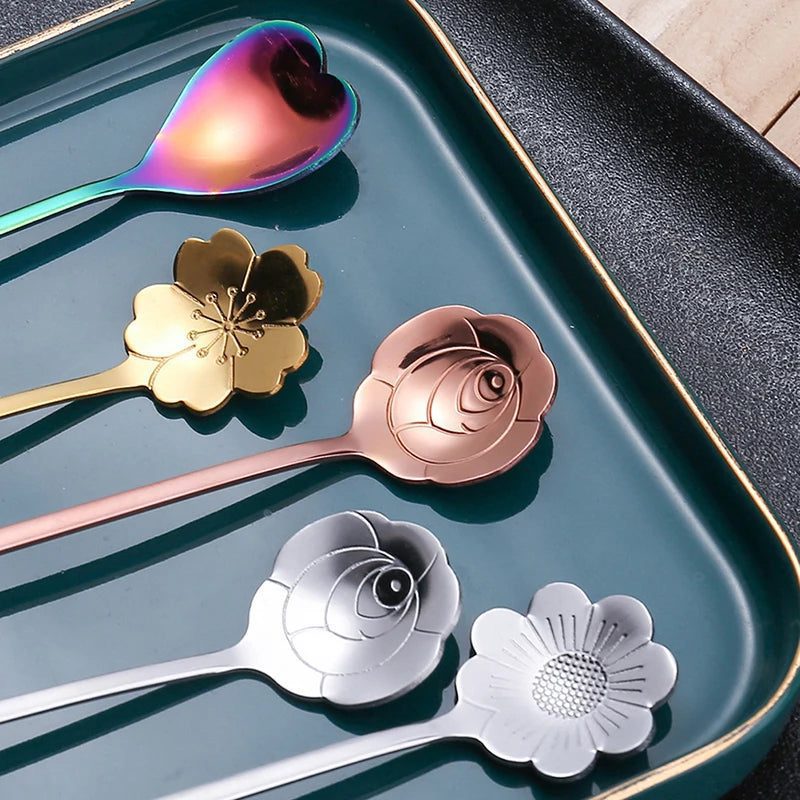Charming 4pcs Small Flower Teaspoon Set
